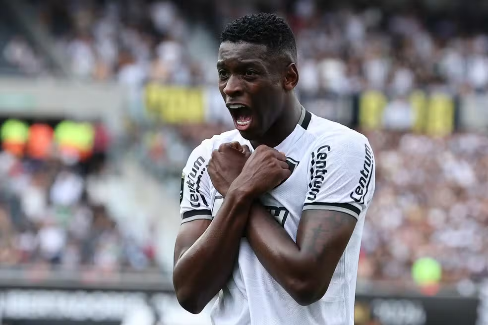Textor espera vender Luiz Henrique, do Botafogo, para clube da Inglaterra por R$ 380 milhões