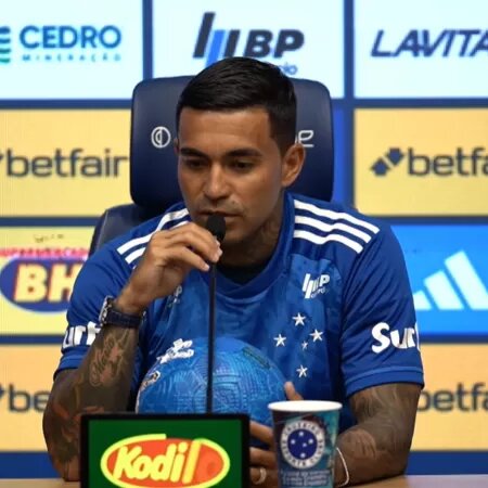 Dudu diz que não jogava no Palmeiras por opção de Abel: 'estava bem'