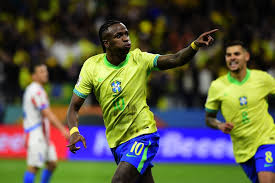 O Brasil garantiu sua vaga na Copa do Mundo de 2026 após vencer o Paraguai por 1 a 0 na Neo Química Arena, em São Paulo. No momento, 13 seleções já estão classificadas para o torneio, considerando também os países-sede: Canadá, Estados Unidos e México.