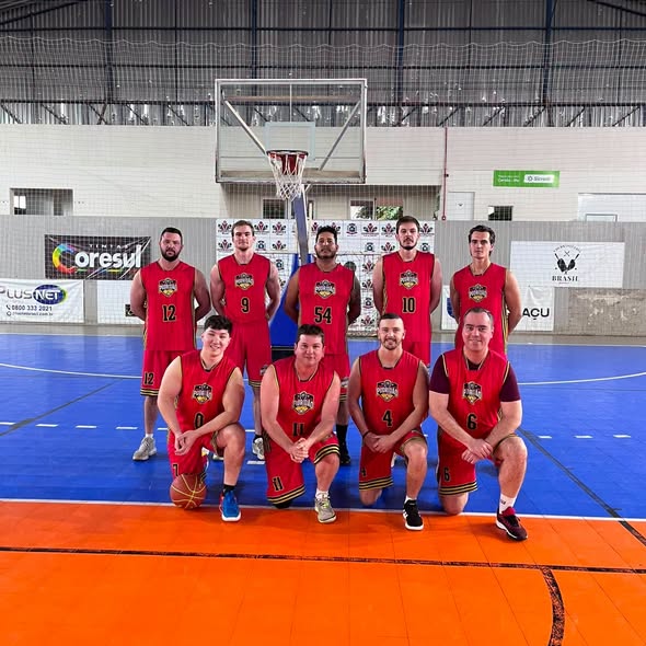 Podridão vence primeiro confronto da final do basquete em Missal