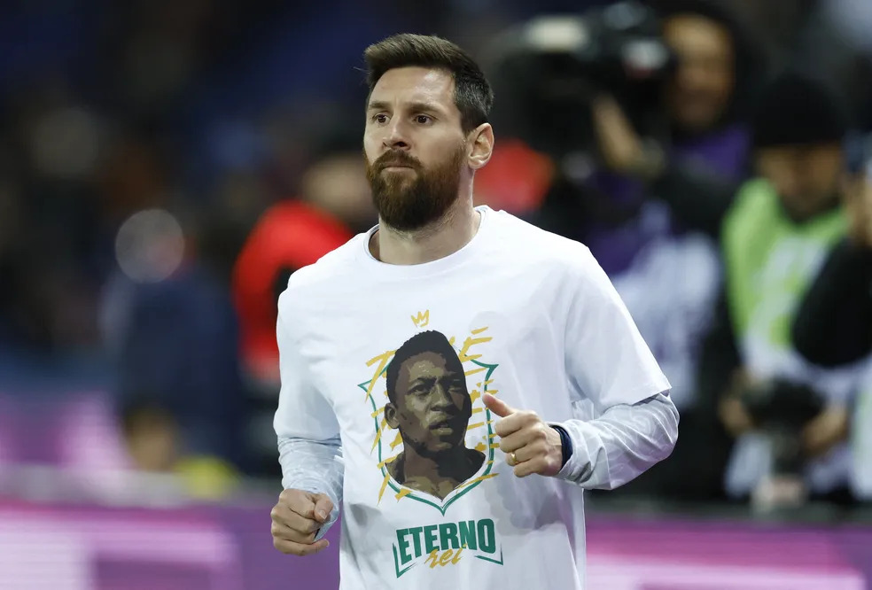 Messi é eleito o melhor jogador da história pela IFFHS; Pelé está em segundo