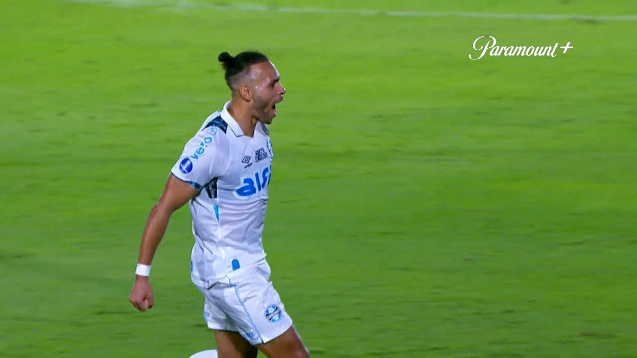 No sufoco, Grêmio estreia com vitória fora de casa pela Sul-Americana