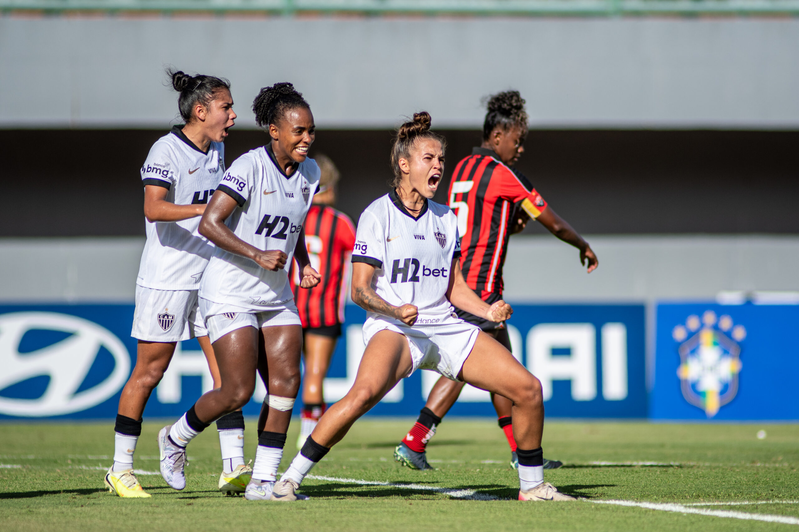 Brasileirão Feminino tem rodada movimentada e sequência nesta segunda-feira (30)