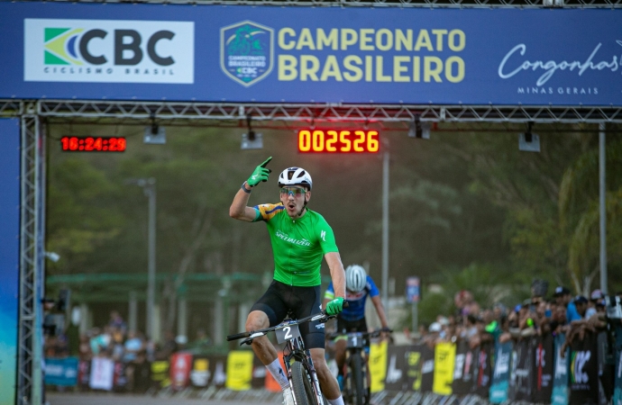 Alex Malacarne é Campeão Brasileiro de Mountain Bike em sua Estreia na Categoria Elite