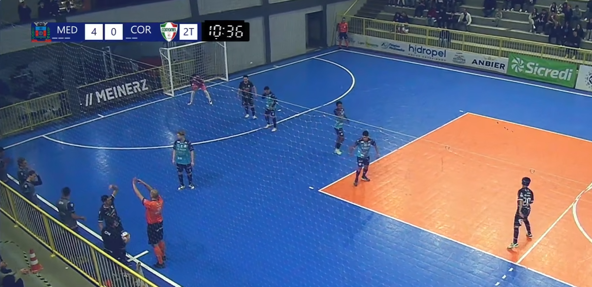 Medianeira Futsal goleia Coronel Vivida e volta a vencer na Série Prata