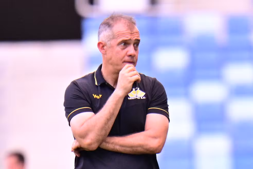 Inter anuncia Eduardo Baptista como técnico até o fim de 2026