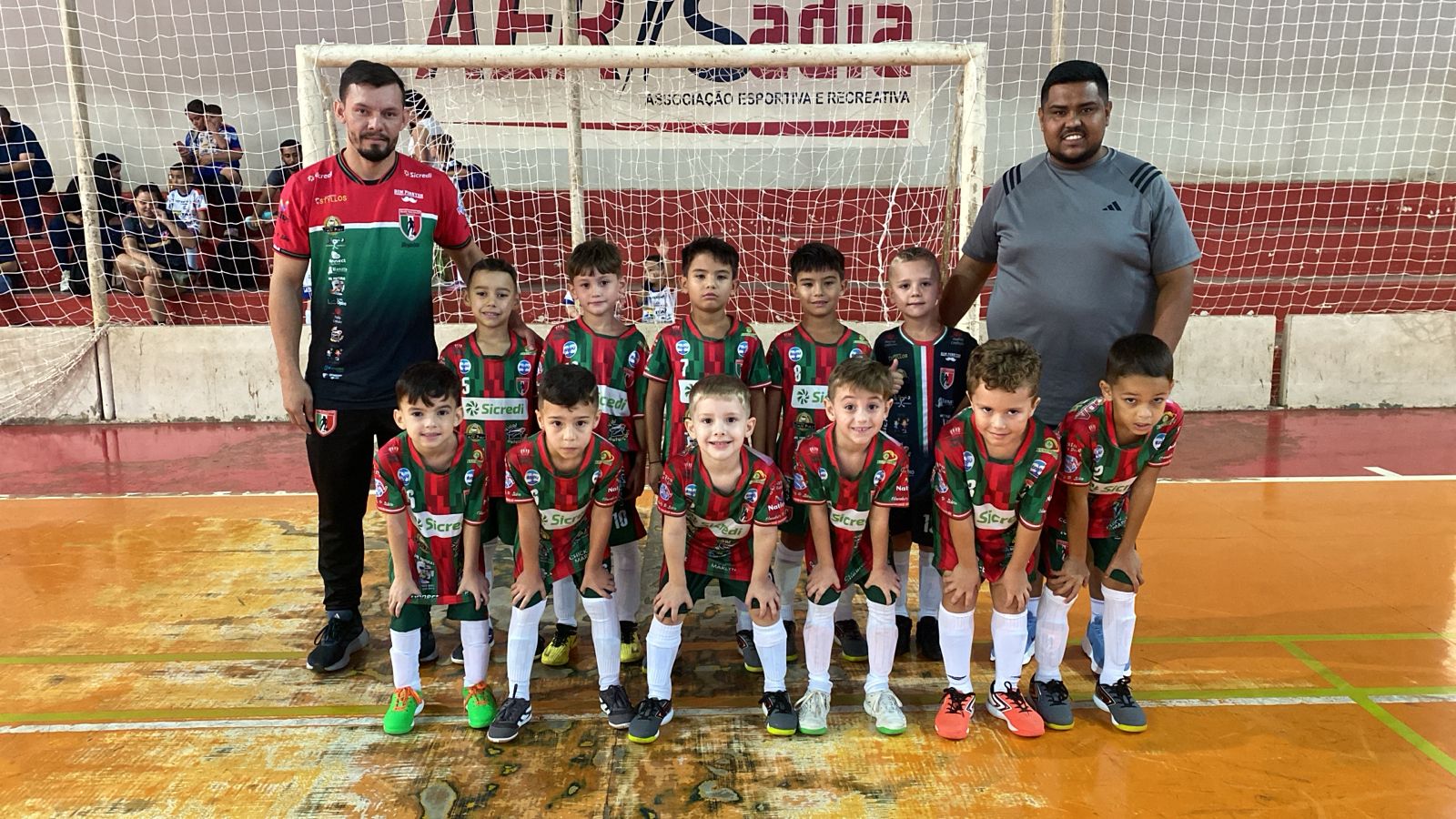 Categoria sub-07 da Escolinha Base Missalense garante vaga para próxima fase do paranaense de futsal