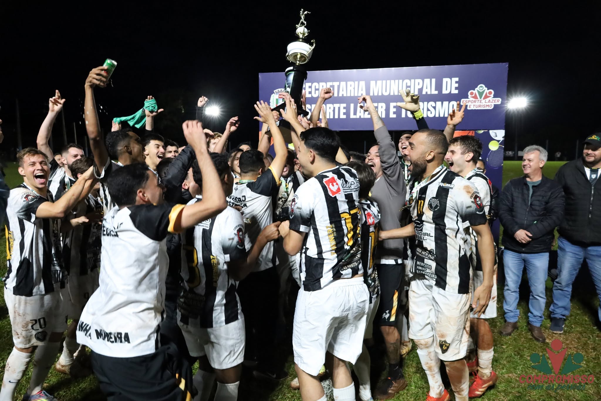 Linha Mineira de Medianeira conquista 8ª Copa Oeste de Futebol em Missal
