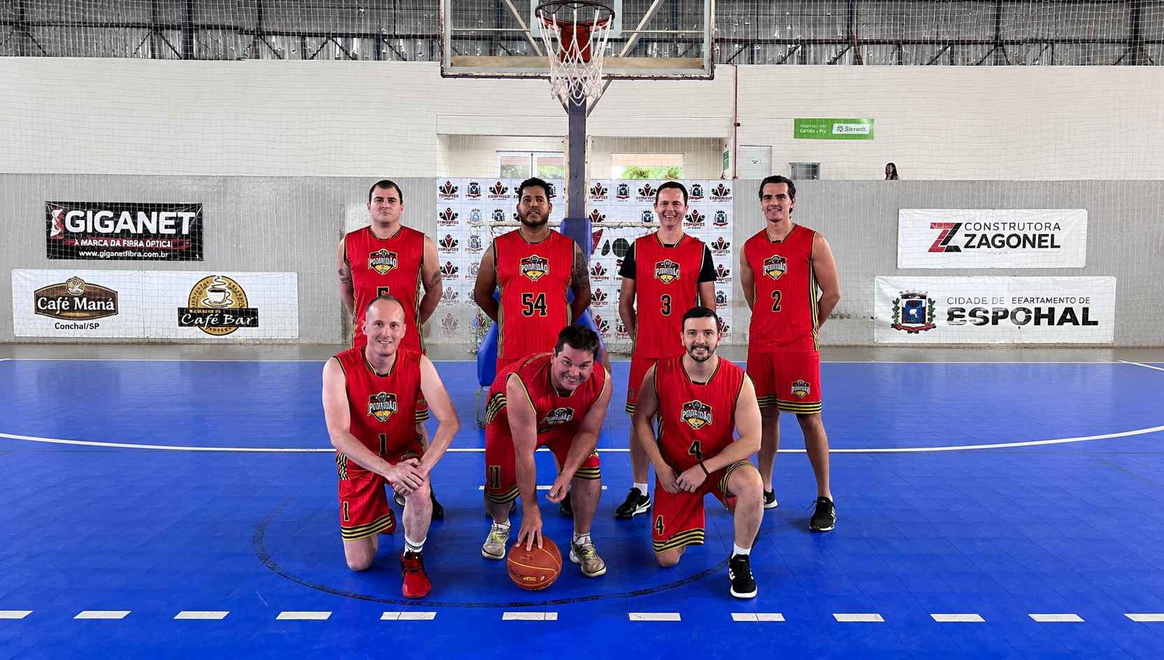Equipe Podridão vence segunda consecutiva no Municipal de Basquete