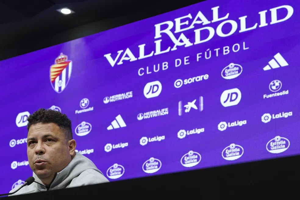 Ronaldo assina acordo com grupo norte-americano e vende participação no Valladolid
